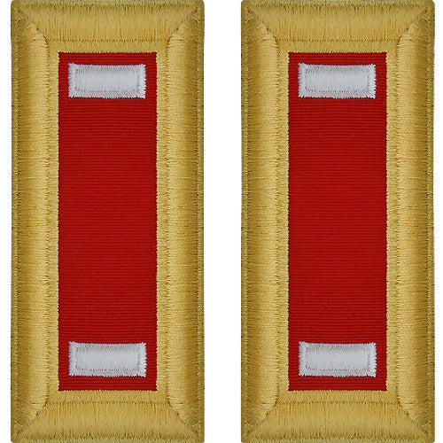 Army Shoulder Strap: First Lieutenant Artillery