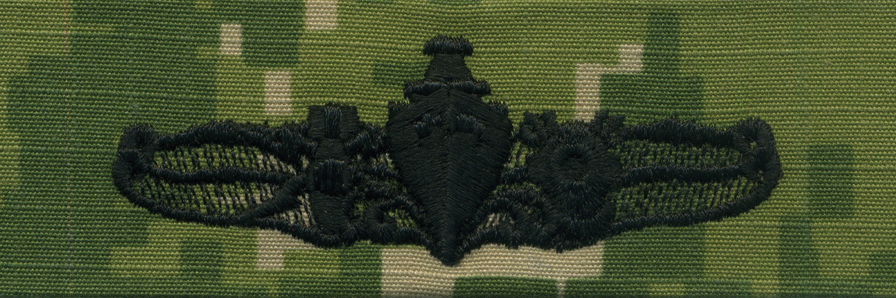 Navy Embroidered Badge: Special Operations Officer - Woodland Digital