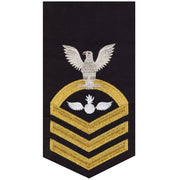 Navy E7 MALE Rating Badge: Aviation Ordnanceman - seaworthy gold on blue