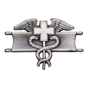 Army Badge: Expert Field Medical - silver oxidized