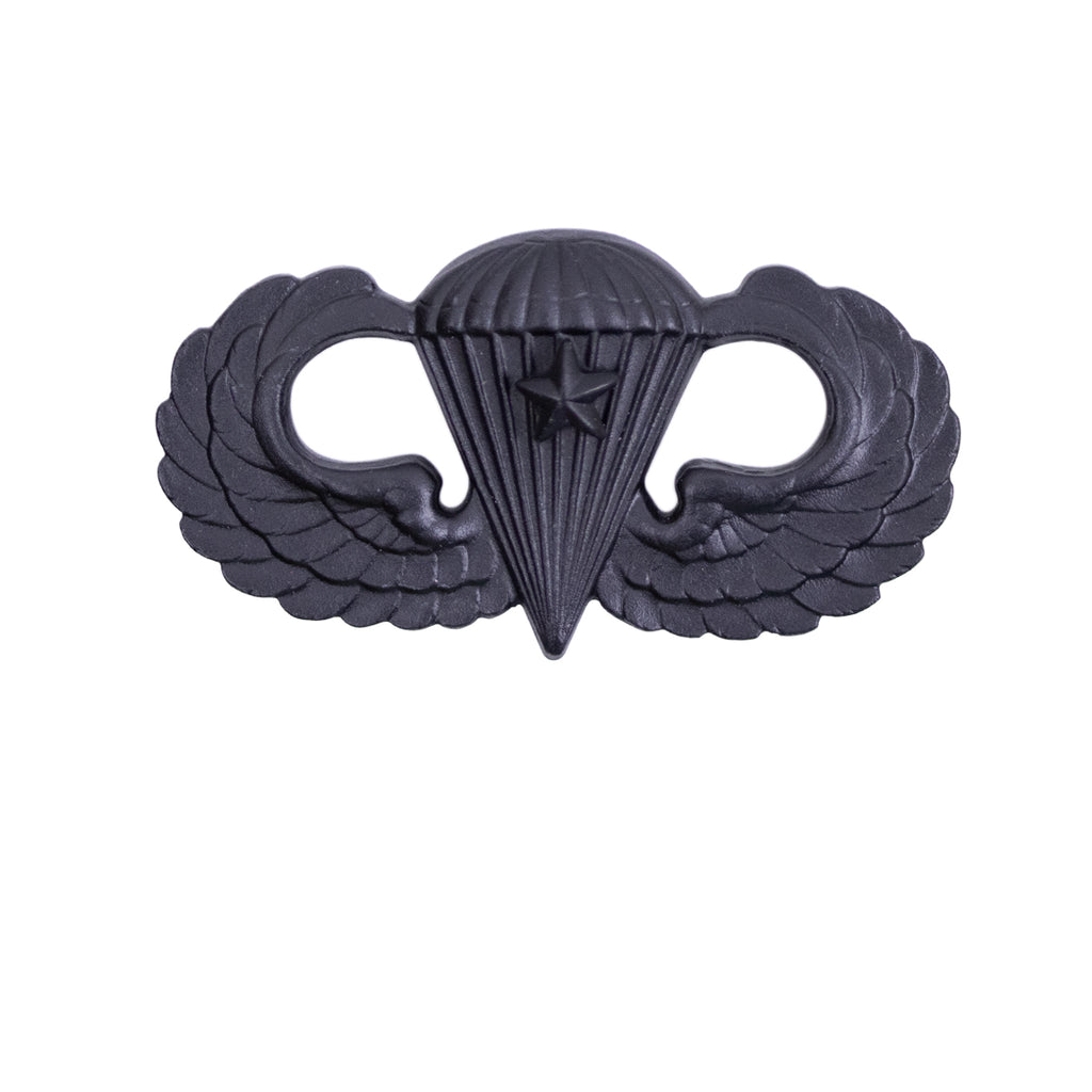 Army Badge: Combat Parachute First Award - black metal
