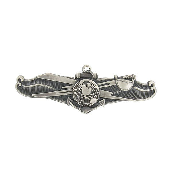 Navy Badge: Information Dominance Warfare Enlisted - oxidized