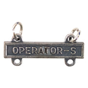 Army Qualification Bar: Operator S - silver oxidized finish