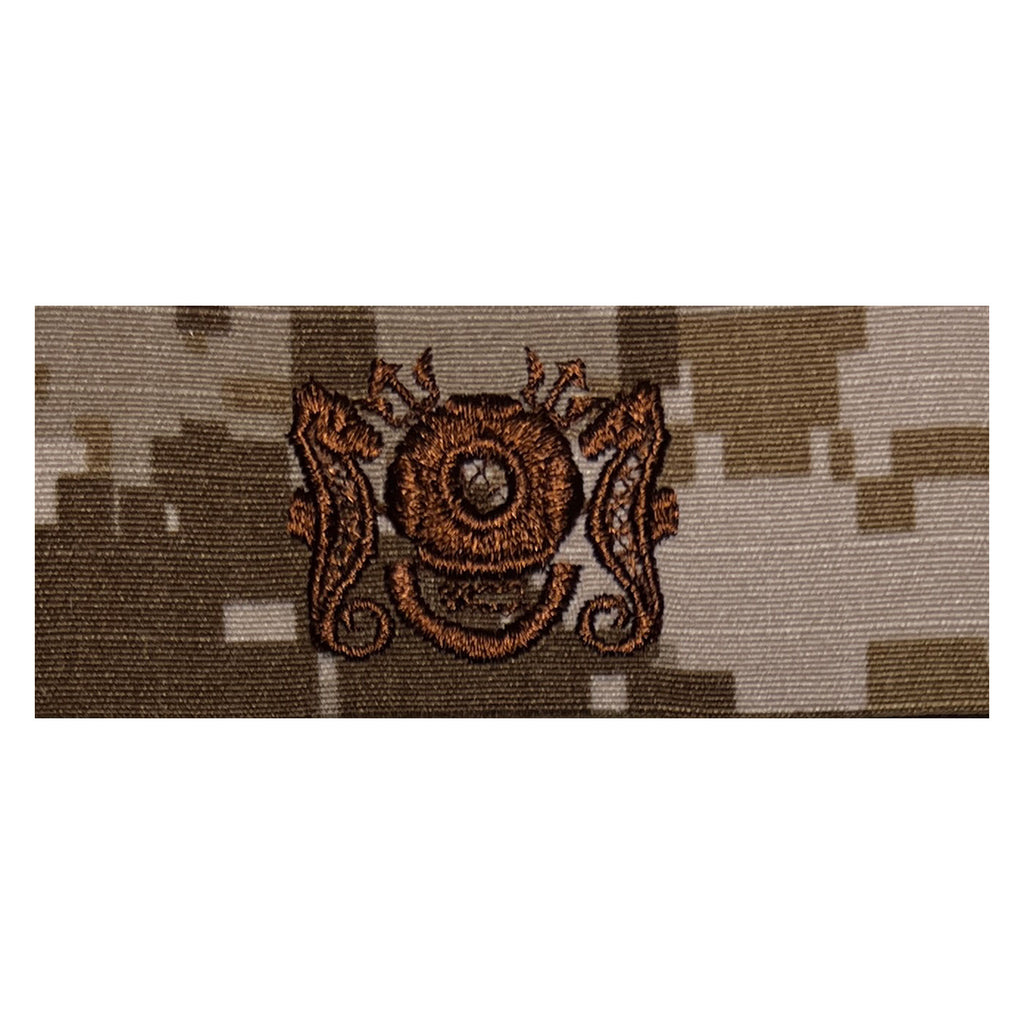 Navy Embroidered Badge: Master Diver/Diving Officer - Desert Digital