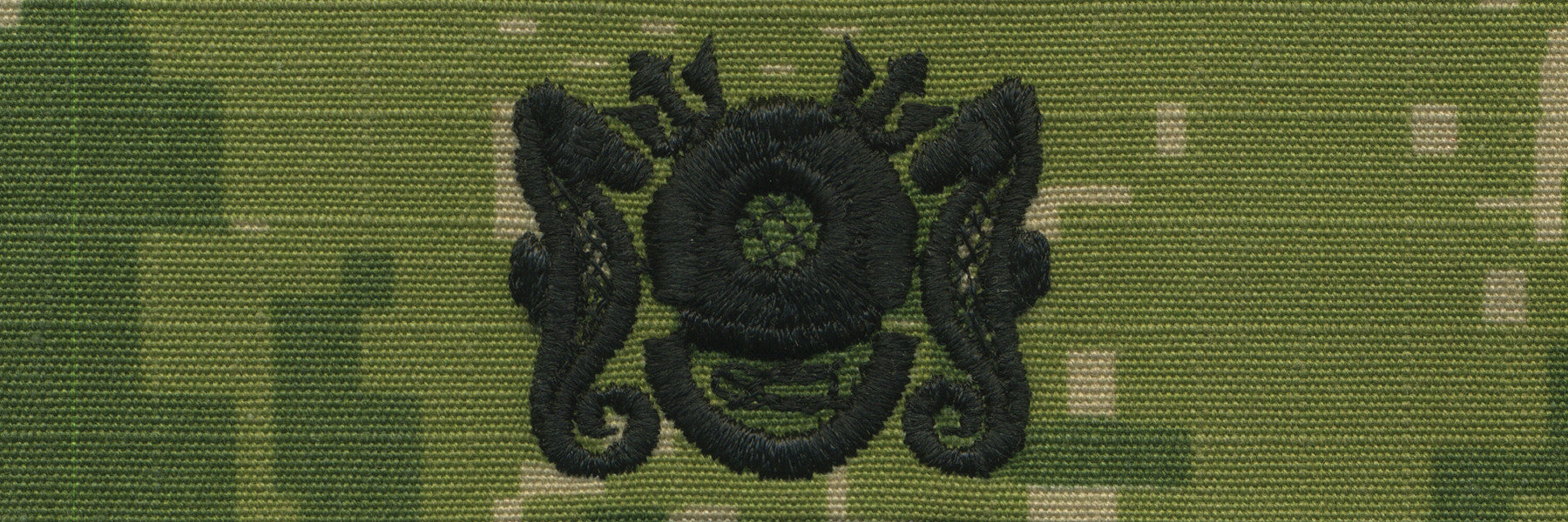 Navy Embroidered Badge: Master Diver/Diving Officer - Woodland Digital