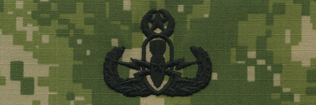 Navy Embroidered Badge: Master E.O.D. - Woodland Digital