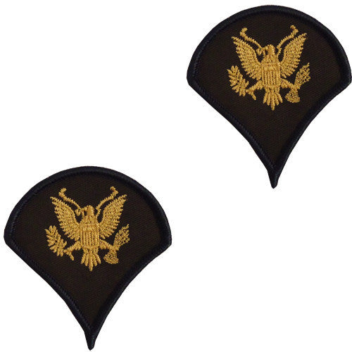 Army Chevron: Specialist 4 - gold embroidered on green, female (NON-RETURNABLE/NON-REFUNDABLE)